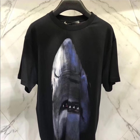 Givenchy t-shirts 👕